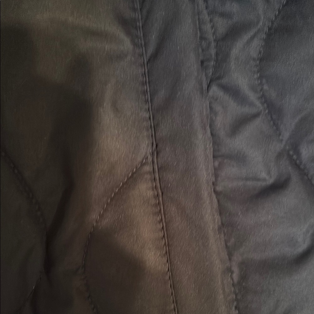 Womens Black Quilted  Barn Jacket- Small NWT - Picture 6 of 6